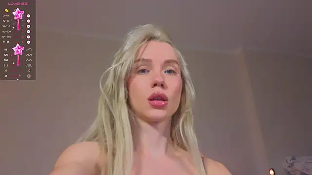 KittenFang online show from 01-06-26, 05:17