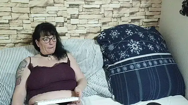 honey47 online show from 02-09-26, 07:56