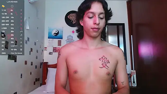 DannyPhantom555 online show from 10-24-25, 04:50