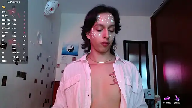 DannyPhantom555 online show from 10-29-25, 06:51