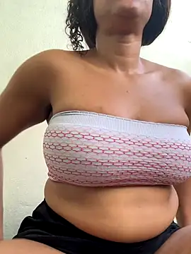 LuckyKhloe online show from 09-26-25, 02:35