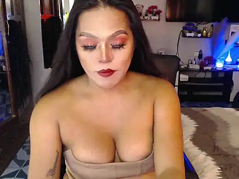 Snapshot of Queen_Angela6 chatting on 09-10-25, 09:36 Queen Angela6 online show from 09-10-25, 09:36