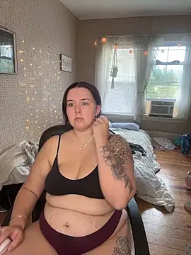 Snapshot of goddesskass chatting on 09-24-25, 02:23 goddesskass online show from 09-24-25, 02:23