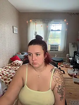 Snapshot of goddesskass chatting on 10-15-25, 04:26 goddesskass online show from 10-15-25, 04:26