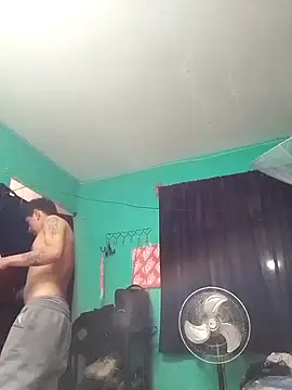 TragicAirplane168 online show from 04-18-26, 08:42