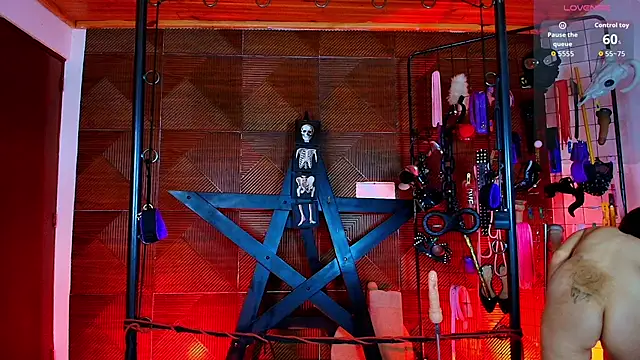 Misstresss aurora bdsm online show from 04-07-26, 12:51