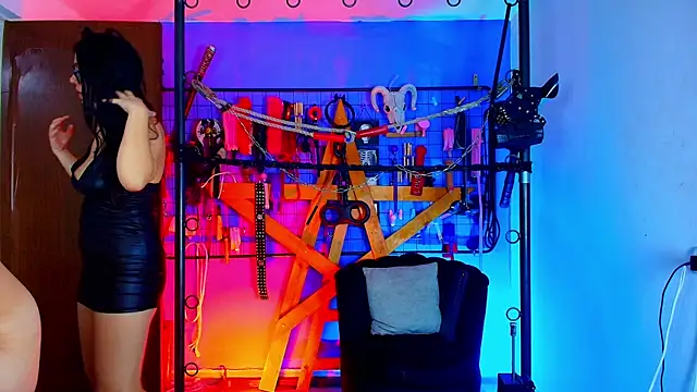 Misstresss aurora bdsm online show from 11-10-25, 03:17