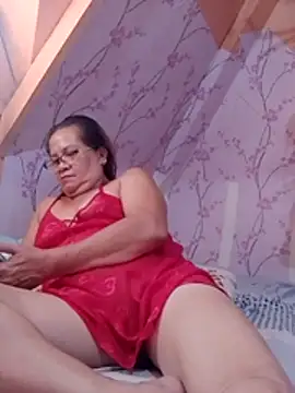 Snapshot of vickyhot1966 chatting on 05-28-26, 10:37 vickyhot1966 online show from 05-28-26, 10:37