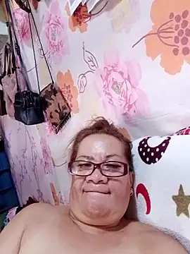 Snapshot of vickyhot1966 chatting on 07-15-26, 12:17 vickyhot1966 online show from 07-15-26, 12:17