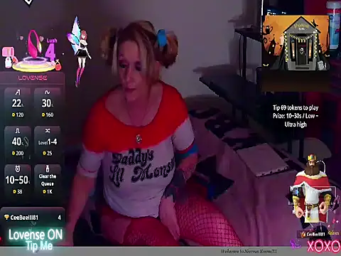 Snapshot of Sierra_Sparks chatting on 10-18-25, 03:52 Sierra Sparks online show from 10-18-25, 03:52