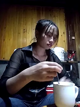 Dung-Thao19 online show from 10-13-25, 09:11