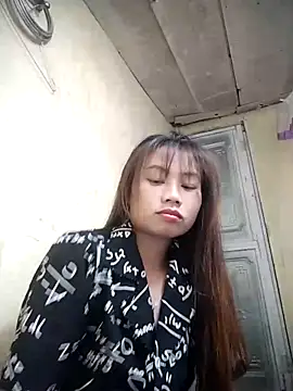 Dung-Thao19 online show from 10-16-25, 02:36