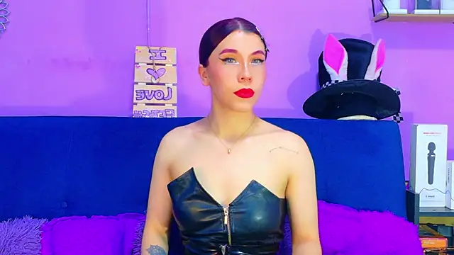 CristalRose online show from 04-21-26, 05:08