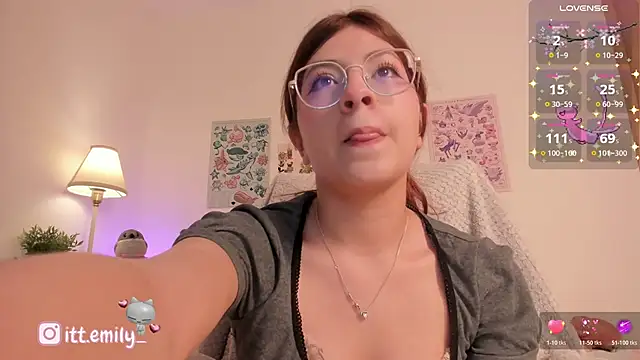 emily uwu0 online show from 05-27-26, 01:48