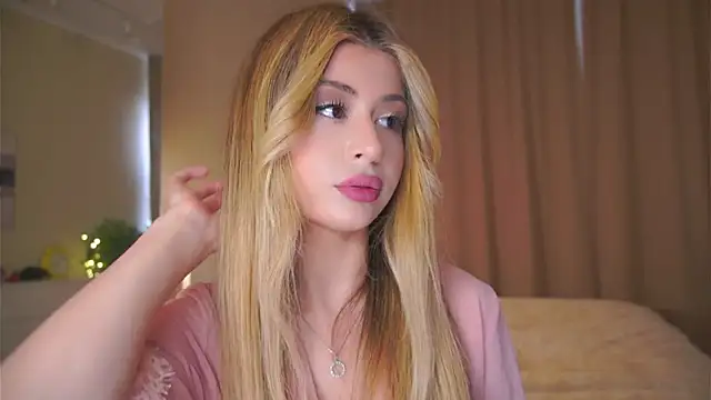 GeorginaHarn online show from 04-01-26, 08:04