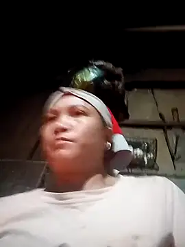 Love-Mama33 online show from 10-28-25, 11:31