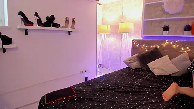 IsabelKiss online show from 04-05-26, 05:47