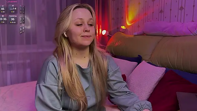 Estella Elwood online show from 03-14-26, 06:14