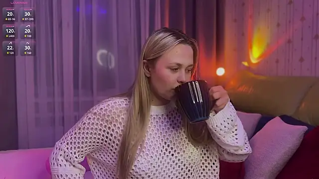 Estella Elwood online show from 03-01-26, 06:19