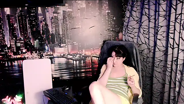 AMOURSWEET2025 online show from 04-17-26, 06:11