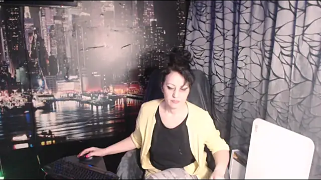 AMOURSWEET2025 online show from 02-19-26, 06:05