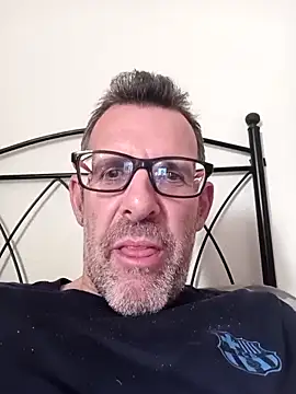 gigolobcn online show from 04-17-26, 04:32