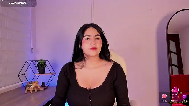 Snapshot of Emma__clark_ chatting on 10-20-25, 12:27 Emma clark online show from 10-20-25, 12:27