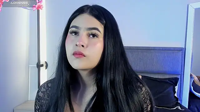 Snapshot of Emma__clark_ chatting on 10-06-25, 12:28 Emma clark online show from 10-06-25, 12:28