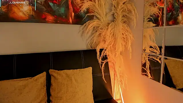 Emma  clark  online show from 02-10-26, 12:37