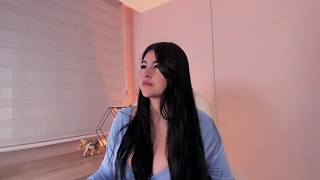 Emma  clark  online show from 03-02-26, 12:23