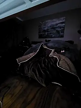 Snapshot of LeeCox chatting on 03-18-25, 02:17 LeeCox online show from 03-18-25, 02:17