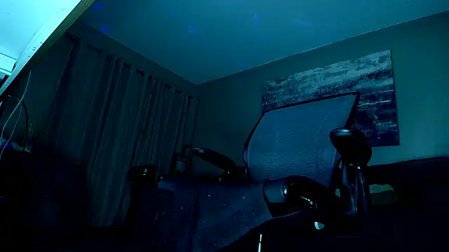 Snapshot of LeeCox chatting on 02-09-25, 01:25 LeeCox online show from 02-09-25, 01:25