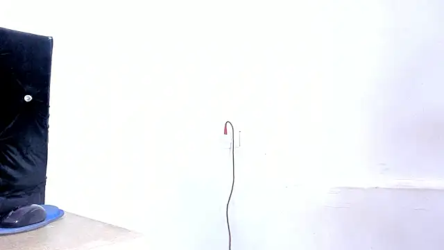 milabiggcoock online show from 04-05-26, 08:59