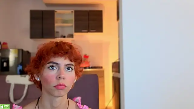 colette e online show from 12-23-25, 02:22