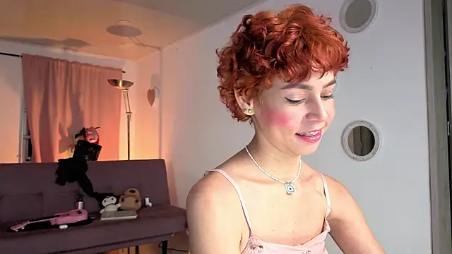 colette e online show from 11-20-25, 10:52