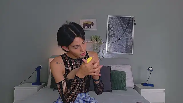 Nickifox   online show from 11-28-25, 09:15