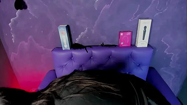 Lili milk20 online show from 10-10-25, 07:47