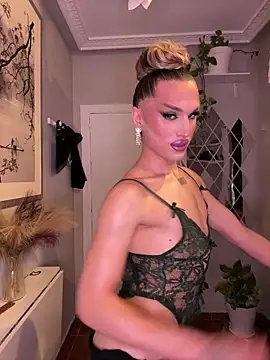 lacattiva online show from 09-24-25, 05:52