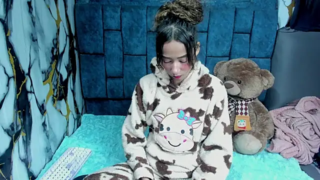 ValentinaKlean online show from 06-04-26, 01:10