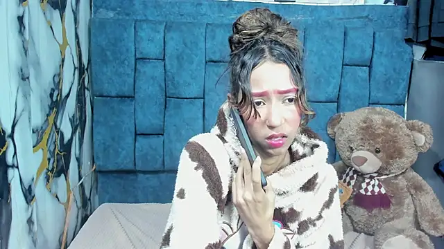 Snapshot of ValentinaKlean chatting on 05-07-26, 01:32 ValentinaKlean online show from 05-07-26, 01:32