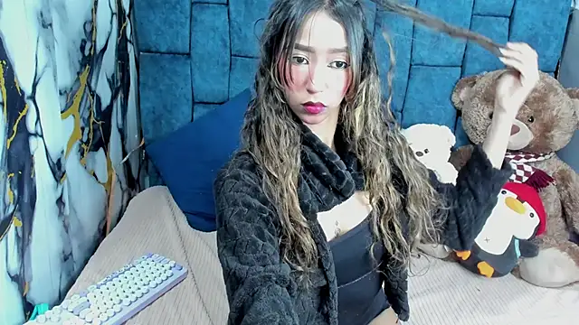 Snapshot of ValentinaKlean chatting on 05-11-26, 12:56 ValentinaKlean online show from 05-11-26, 12:56
