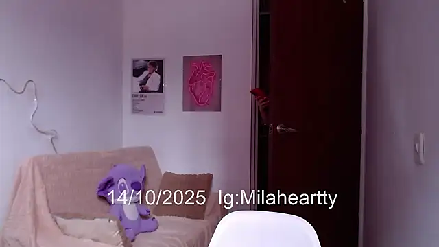 Snapshot of heartty_Milah chatting on 10-14-25, 04:51 heartty Milah online show from 10-14-25, 04:51