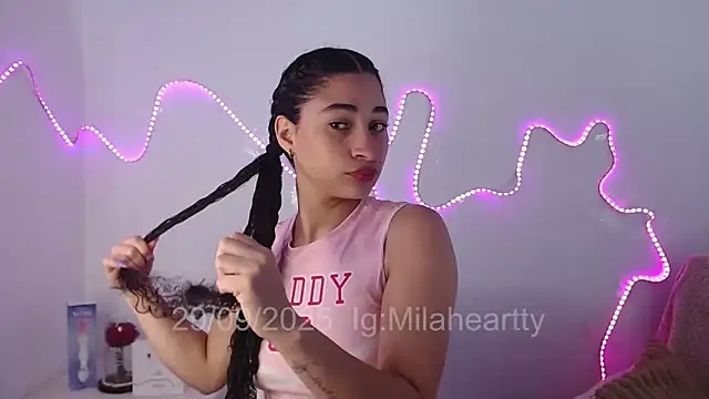 Snapshot of heartty_Milah chatting on 09-29-25, 02:34 heartty Milah online show from 09-29-25, 02:34
