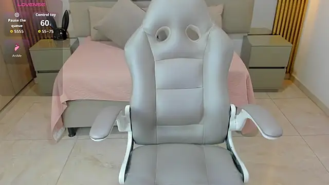 Snapshot of Keisha_jalal chatting on 02-27-26, 07:35 Keisha jalal online show from 02-27-26, 07:35