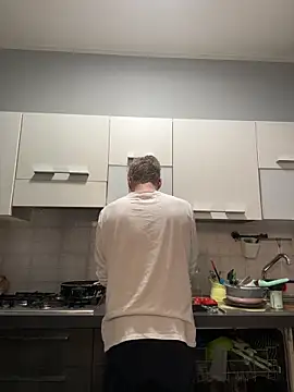 Axl hot online show from 04-13-26, 06:34