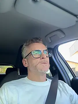 Axl hot online show from 04-03-26, 03:29