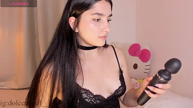 dulceangel   online show from 06-26-26, 02:39