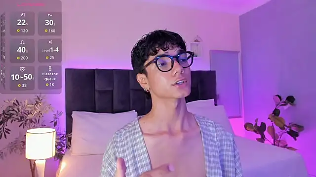 Phillicious   online show from 11-21-25, 10:20