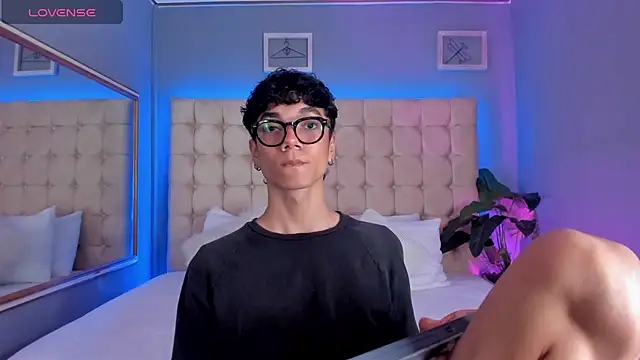 Phillicious   online show from 09-22-25, 09:32