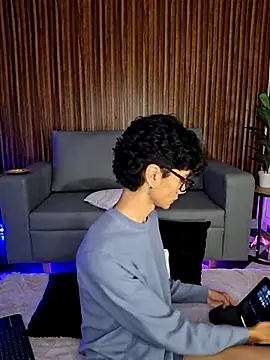 Snapshot of Phillicious__ chatting on 02-20-26, 06:48 Phillicious online show from 02-20-26, 06:48